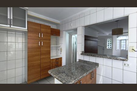 Casa à venda com 95m², 2 quartos e 2 vagas Casa à venda com 95m², 2 quartos e 2 vagasCozinha