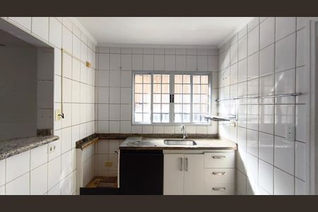 Casa à venda com 95m², 2 quartos e 2 vagas Casa à venda com 95m², 2 quartos e 2 vagasCozinha