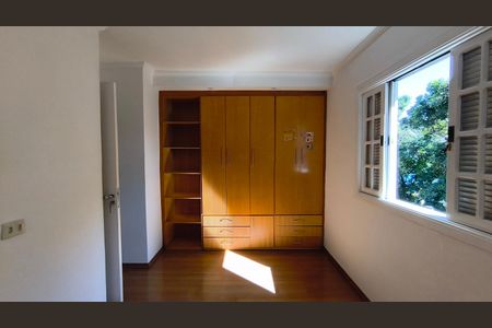 Casa à venda com 95m², 2 quartos e 2 vagas Casa à venda com 95m², 2 quartos e 2 vagasQuarto 2