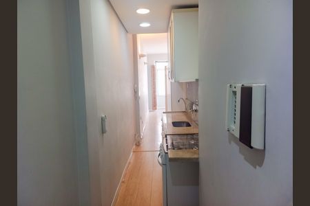 Cozinha de kitnet/studio para alugar com 1 quarto, 37m² em Santa Cecília, São Paulo