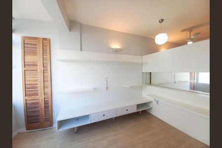 Sala de kitnet/studio para alugar com 1 quarto, 37m² em Santa Cecília, São Paulo