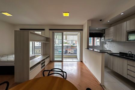 Sala de apartamento para alugar com 1 quarto, 41m² em Vila Regente Feijó, São Paulo