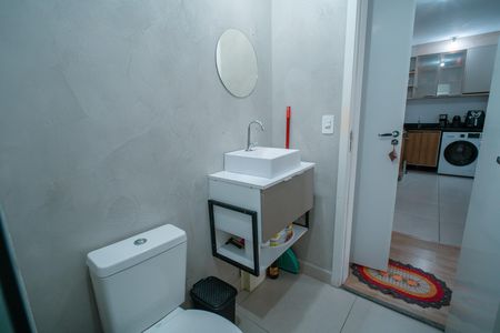 Banheiro de apartamento à venda com 2 quartos, 39m² em Vila Butantã, São Paulo