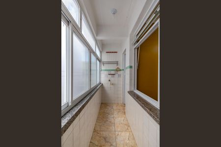 Apartamento à venda com 74m², 2 quartos e sem vagaÁrea de Serviço