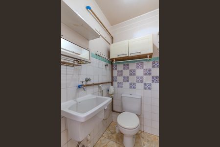 Apartamento à venda com 74m², 2 quartos e sem vagaBanheiro de serviço