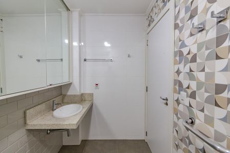 Apartamento à venda com 74m², 2 quartos e sem vagaBanheiro