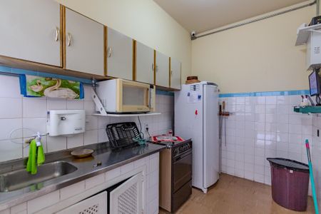 Apartamento à venda com 74m², 2 quartos e sem vagaÁrea comum - Salão de festas
