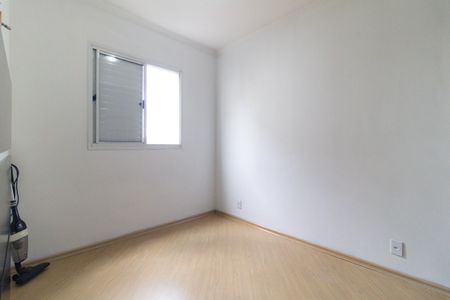 Quarto 1 de apartamento para alugar com 2 quartos, 47m² em Vila Firmiano Pinto, São Paulo