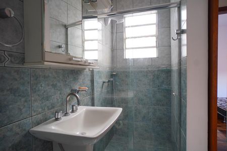 Apartamento para alugar com 60m², 2 quartos e sem vaga Apartamento para alugar com 60m², 2 quartos e sem vagaBanheiro social