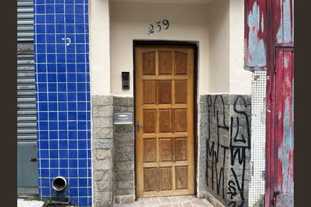 Casa à venda com 148m², 2 quartos e sem vaga Casa à venda com 148m², 2 quartos e sem vagaFachada