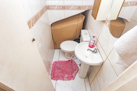 Casa à venda com 210m², 3 quartos e 2 vagas Casa à venda com 210m², 3 quartos e 2 vagasLavabo