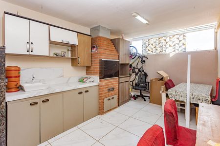 Casa à venda com 210m², 3 quartos e 2 vagas Casa à venda com 210m², 3 quartos e 2 vagasÁrea gourmet