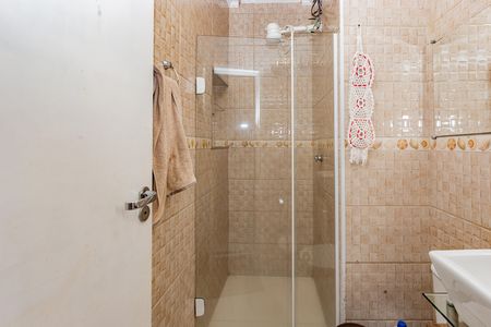 Casa à venda com 210m², 3 quartos e 2 vagas Casa à venda com 210m², 3 quartos e 2 vagasBanheiro Social