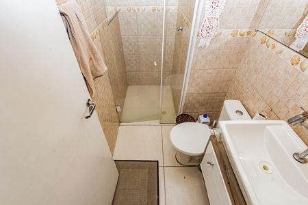 Casa à venda com 210m², 3 quartos e 2 vagas Casa à venda com 210m², 3 quartos e 2 vagasBanheiro Social