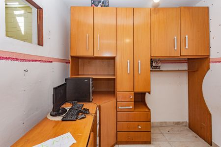 Casa à venda com 210m², 3 quartos e 2 vagas Casa à venda com 210m², 3 quartos e 2 vagasQuarto 1