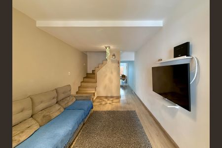 Casa à venda com 98m², 2 quartos e 1 vagaSala