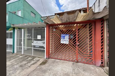 Casa à venda com 98m², 2 quartos e 1 vagaFachada 