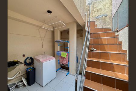 Casa à venda com 98m², 2 quartos e 1 vagaÁrea de Serviço