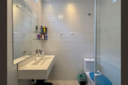 Casa à venda com 98m², 2 quartos e 1 vagaBanheiro  