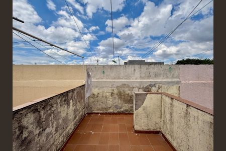 Casa à venda com 98m², 2 quartos e 1 vagaSacada Quarto 2