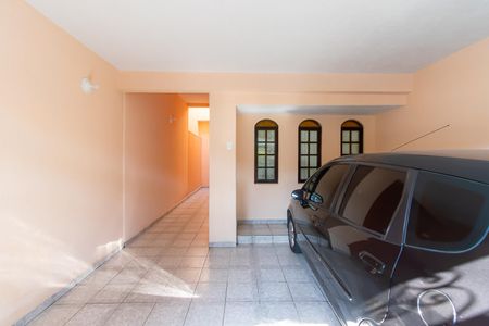 Garagem de casa à venda com 3 quartos, 159m² em Jardim Colorado, São Paulo