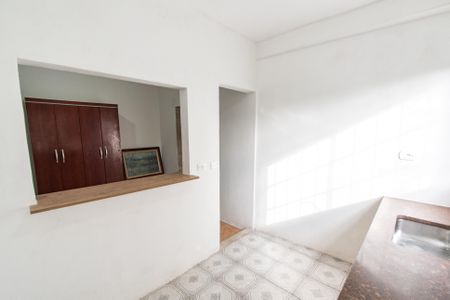 Cozinha de kitnet/studio para alugar com 1 quarto, 20m² em Cambuci, São Paulo