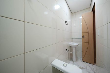 Casa à venda com 220m², 3 quartos e 3 vagasBanheiro da Suíte 1