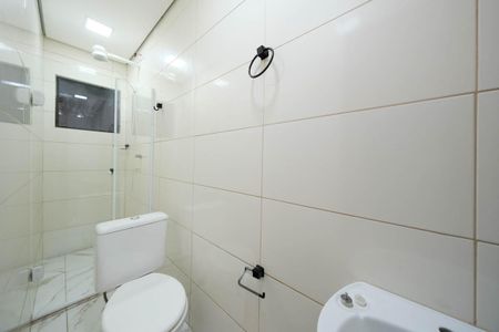 Casa à venda com 220m², 3 quartos e 3 vagasBanheiro da Suíte 1