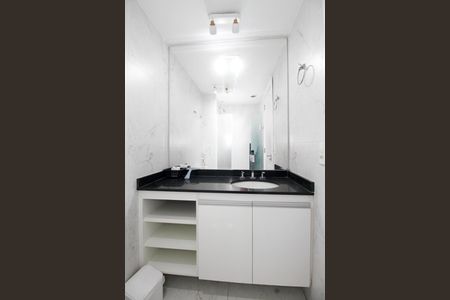 Studio para alugar com 30m², 1 quarto e sem vaga Studio para alugar com 30m², 1 quarto e sem vagaBanheiro
