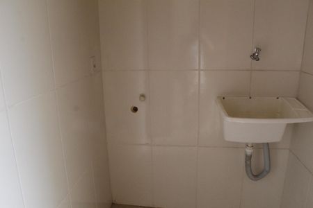 Casa de condomínio para alugar com 100m², 3 quartos e 1 vagaÁrea de Serviço