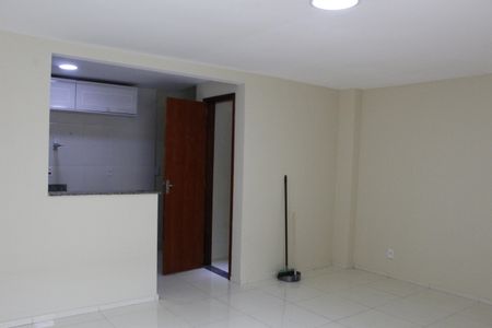 Casa de condomínio para alugar com 100m², 3 quartos e 1 vagaSala/Cozinha