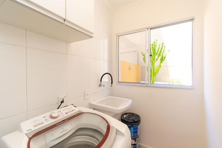 Apartamento à venda com 80m², 2 quartos e 1 vagaÁrea de Serviço