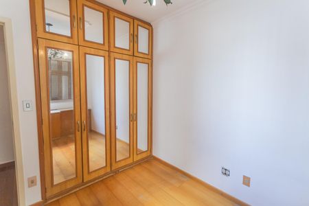 Apartamento à venda com 130m², 4 quartos e 2 vagasQuarto 1