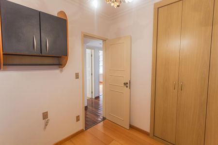 Apartamento à venda com 130m², 4 quartos e 2 vagasQuarto 2