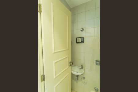 Apartamento à venda com 130m², 4 quartos e 2 vagasBanheiro de serviço