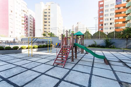 Apartamento à venda com 130m², 4 quartos e 2 vagasÁrea comum - Playground