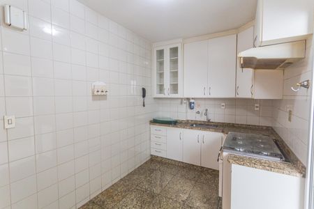 Apartamento à venda com 130m², 4 quartos e 2 vagasCozinha