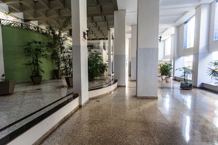 Apartamento à venda com 130m², 4 quartos e 2 vagasHall de entrada