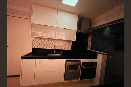 Apartamento para alugar com 96m², 3 quartos e 2 vagasCozinha