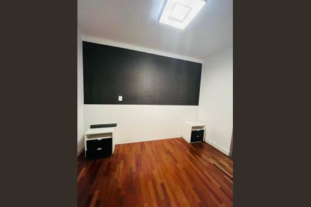 Quarto de apartamento para alugar com 3 quartos, 96m² em Vila Sofia, São Paulo