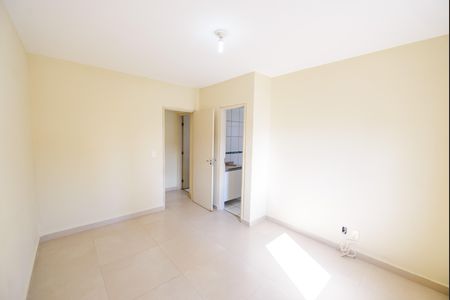 Apartamento para alugar com 72m², 2 quartos e 1 vagaSuíte