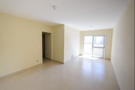 Sala de apartamento para alugar com 2 quartos, 72m² em Jardim dos Estados, Taubaté