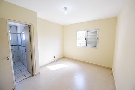 Suíte de apartamento para alugar com 2 quartos, 72m² em Jardim dos Estados, Taubaté