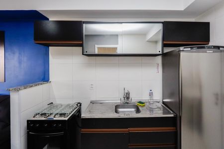Cozinha de apartamento para alugar com 1 quarto, 27m² em Jardim Mirante, São Paulo