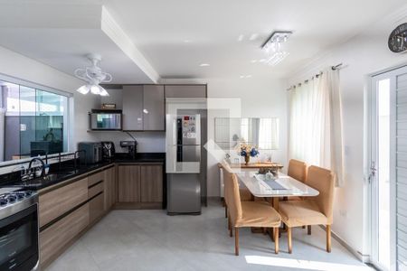 Apartamento à venda com 55m², 2 quartos e 1 vaga Apartamento à venda com 55m², 2 quartos e 1 vagaCozinha