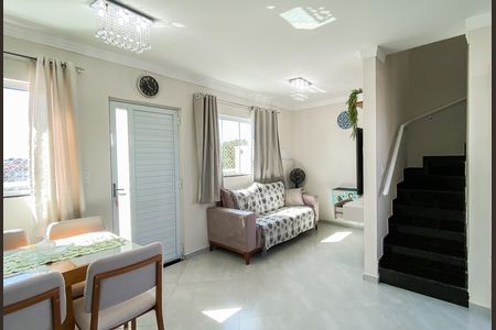 Apartamento à venda com 55m², 2 quartos e 1 vaga Apartamento à venda com 55m², 2 quartos e 1 vagaSala