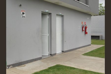 Casa à venda com 80m², 3 quartos e 1 vagaÁrea comum -