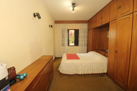 Casa à venda com 126m², 3 quartos e 2 vagasSuíte