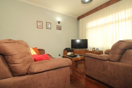 Casa à venda com 126m², 3 quartos e 2 vagasSala