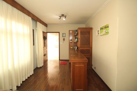 Casa à venda com 126m², 3 quartos e 2 vagasSala